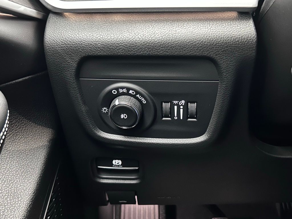 2025 Jeep Grand Cherokee Limited Portland OR