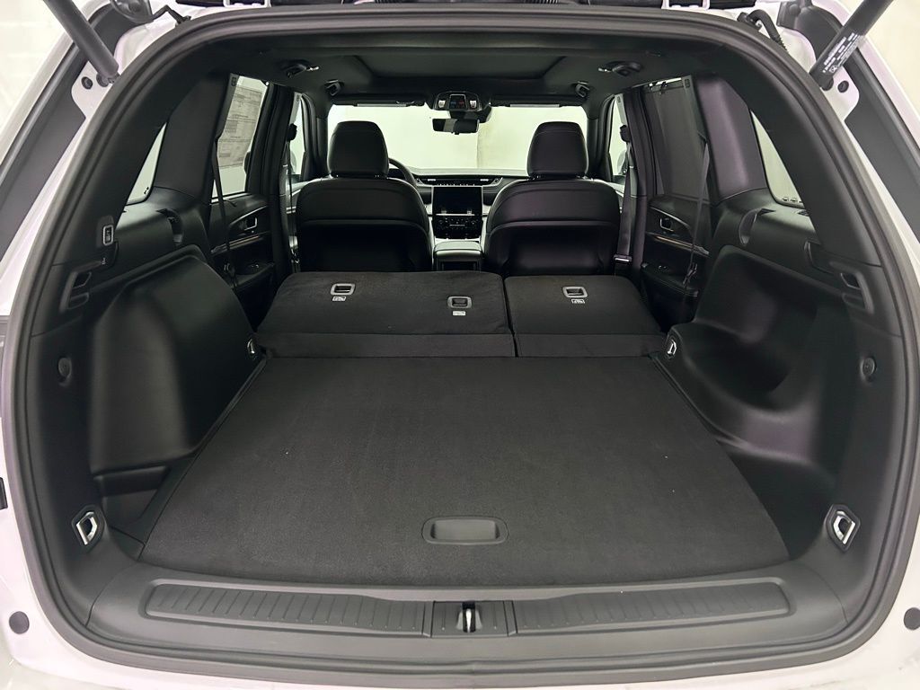 2025 Jeep Grand Cherokee Limited Portland OR