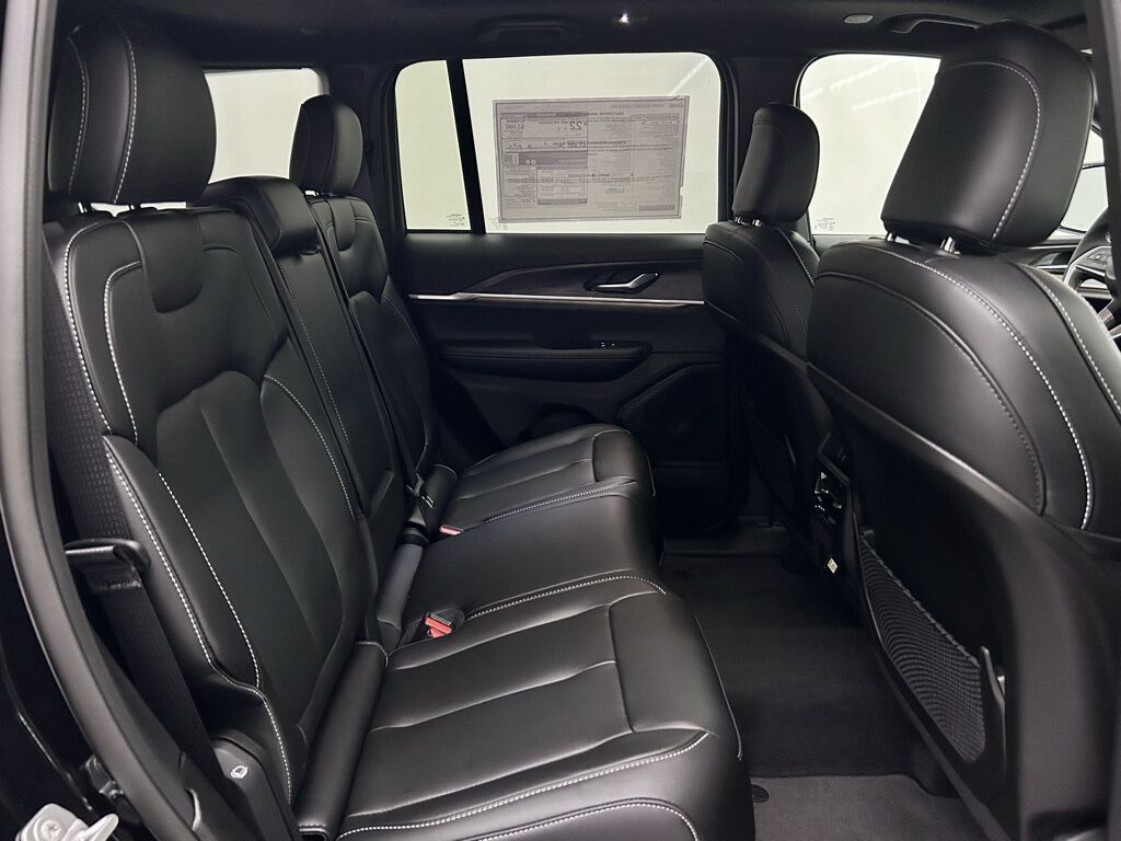 2025 Jeep Grand Cherokee Limited Portland OR