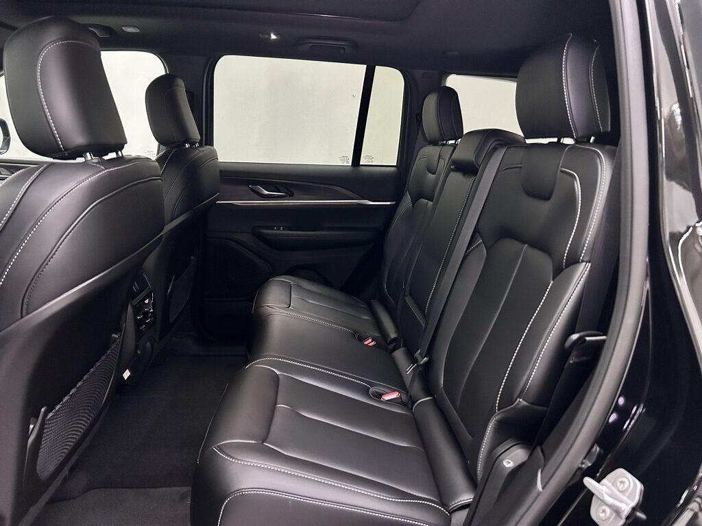 2025 Jeep Grand Cherokee Limited Portland OR