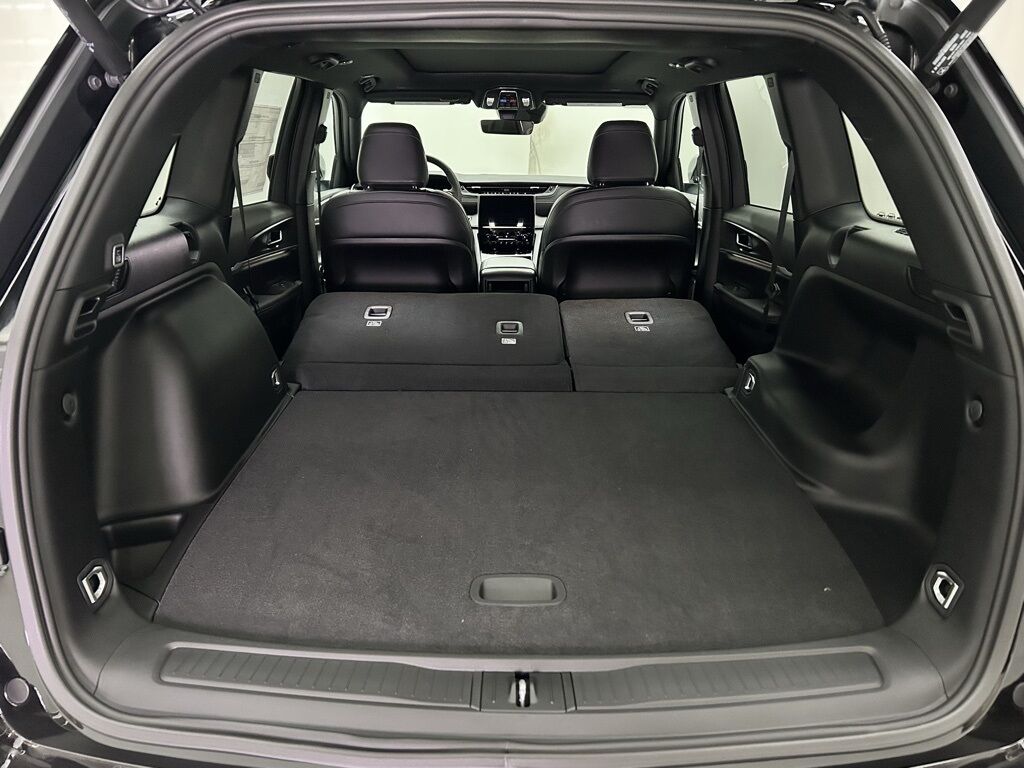 2025 Jeep Grand Cherokee Limited Portland OR