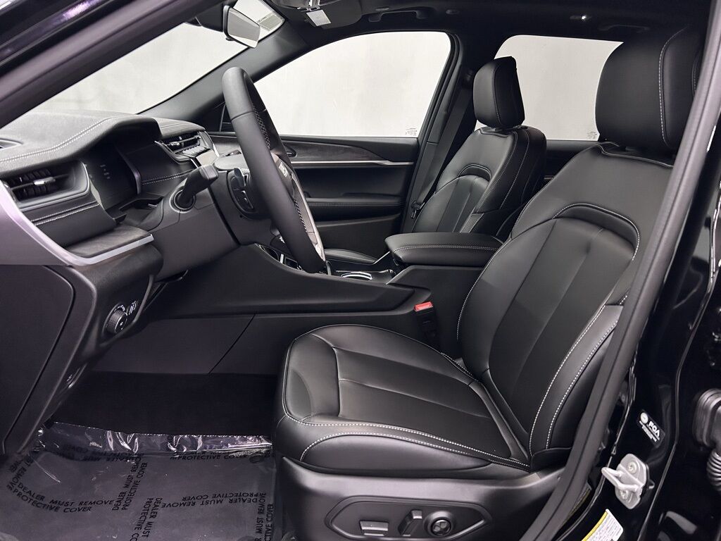 2025 Jeep Grand Cherokee Limited Portland OR