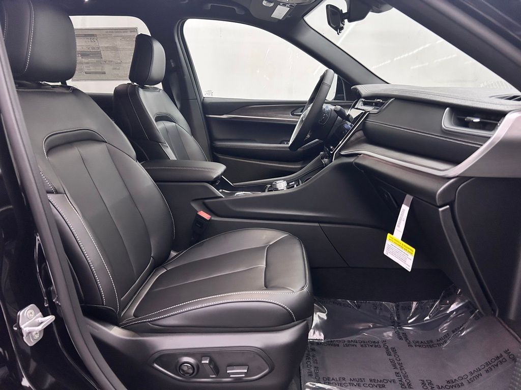 2025 Jeep Grand Cherokee Limited Portland OR