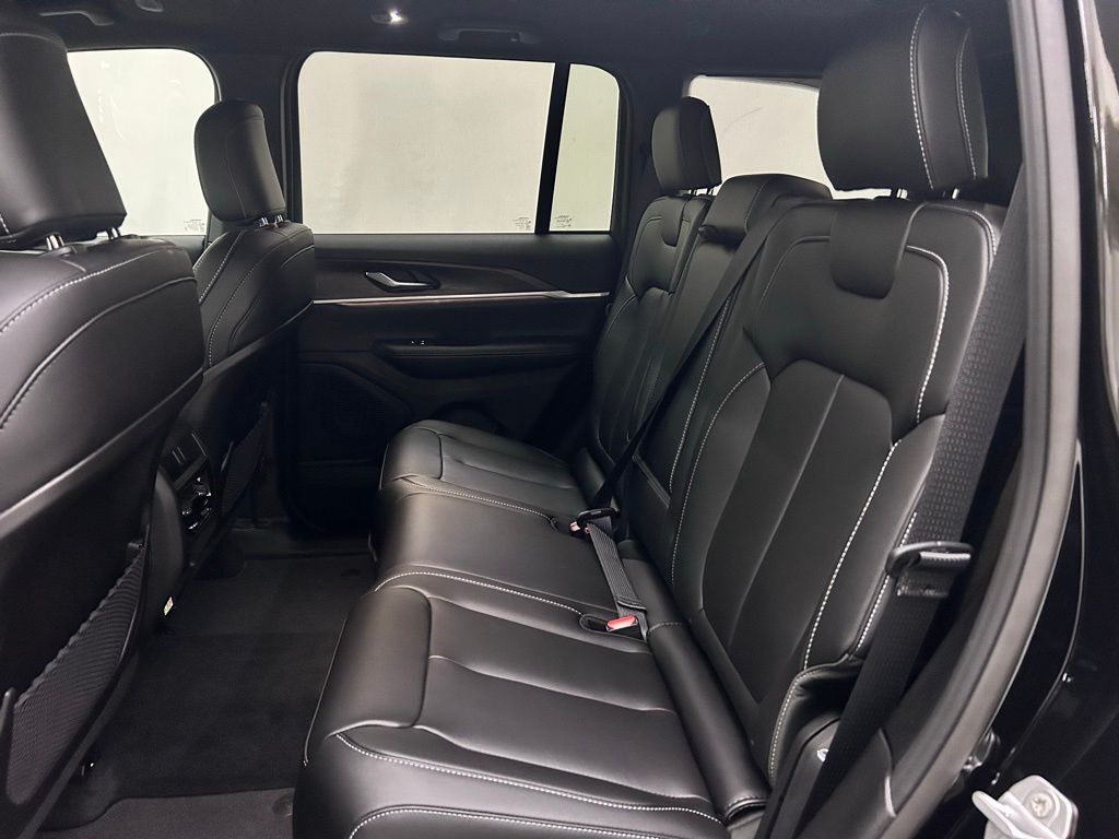 2025 Jeep Grand Cherokee Limited Portland OR