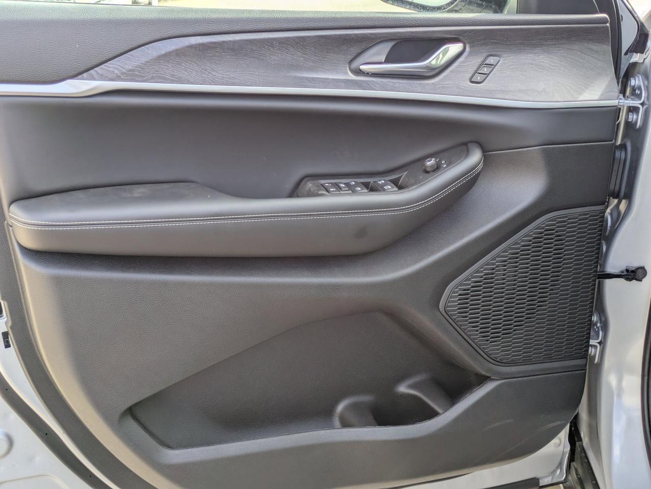 2025 Jeep Grand Cherokee Limited Castroville TX