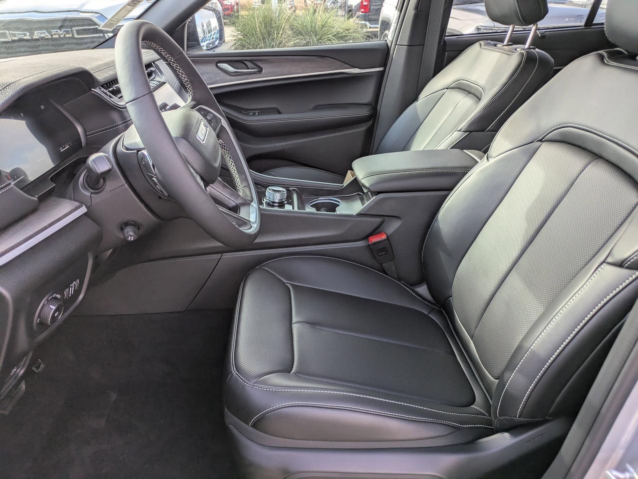 2025 Jeep Grand Cherokee Limited Castroville TX