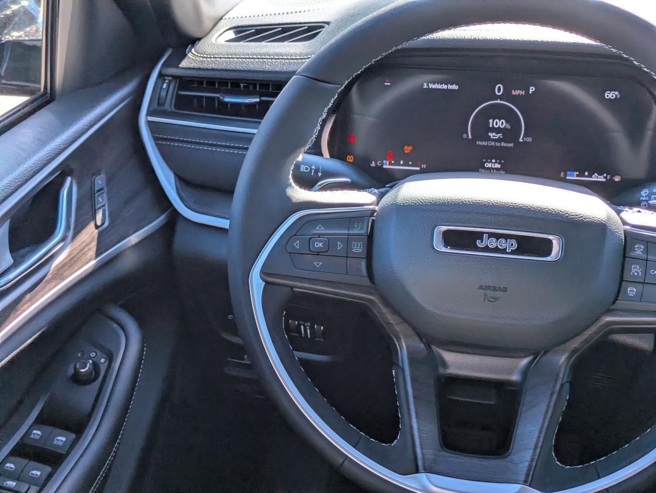 2025 Jeep Grand Cherokee Limited Castroville TX