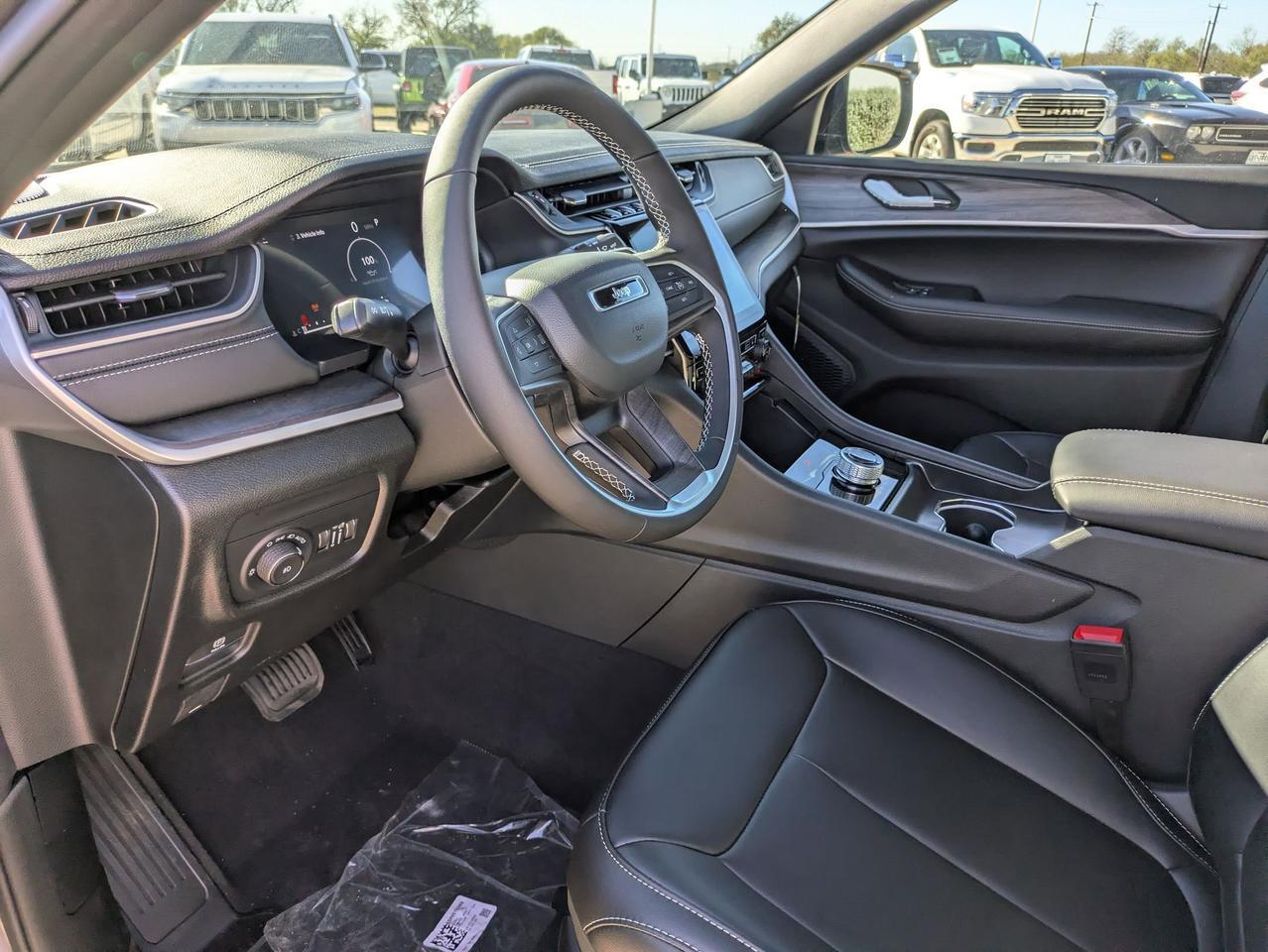 2025 Jeep Grand Cherokee Limited Castroville TX