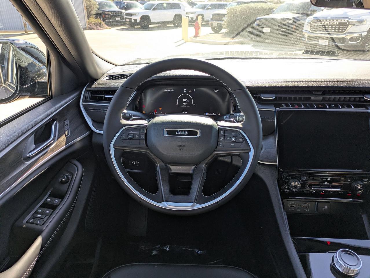 2025 Jeep Grand Cherokee Limited Castroville TX