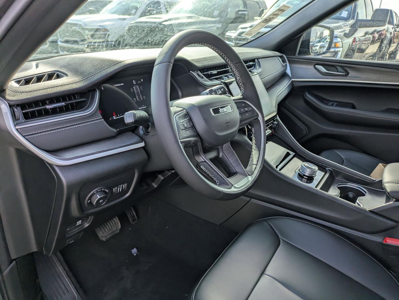 2025 Jeep Grand Cherokee Limited Castroville TX