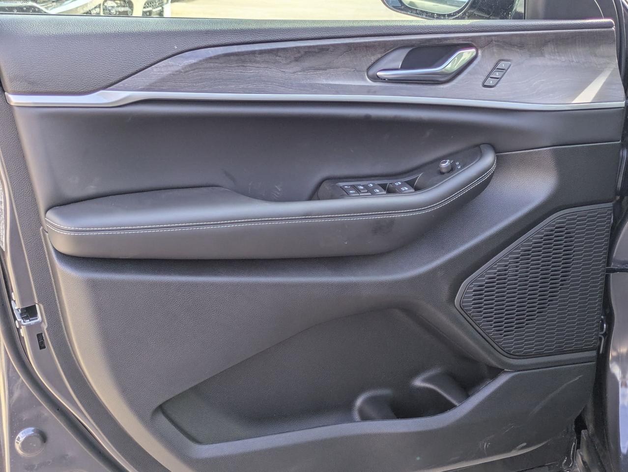 2025 Jeep Grand Cherokee Limited Castroville TX