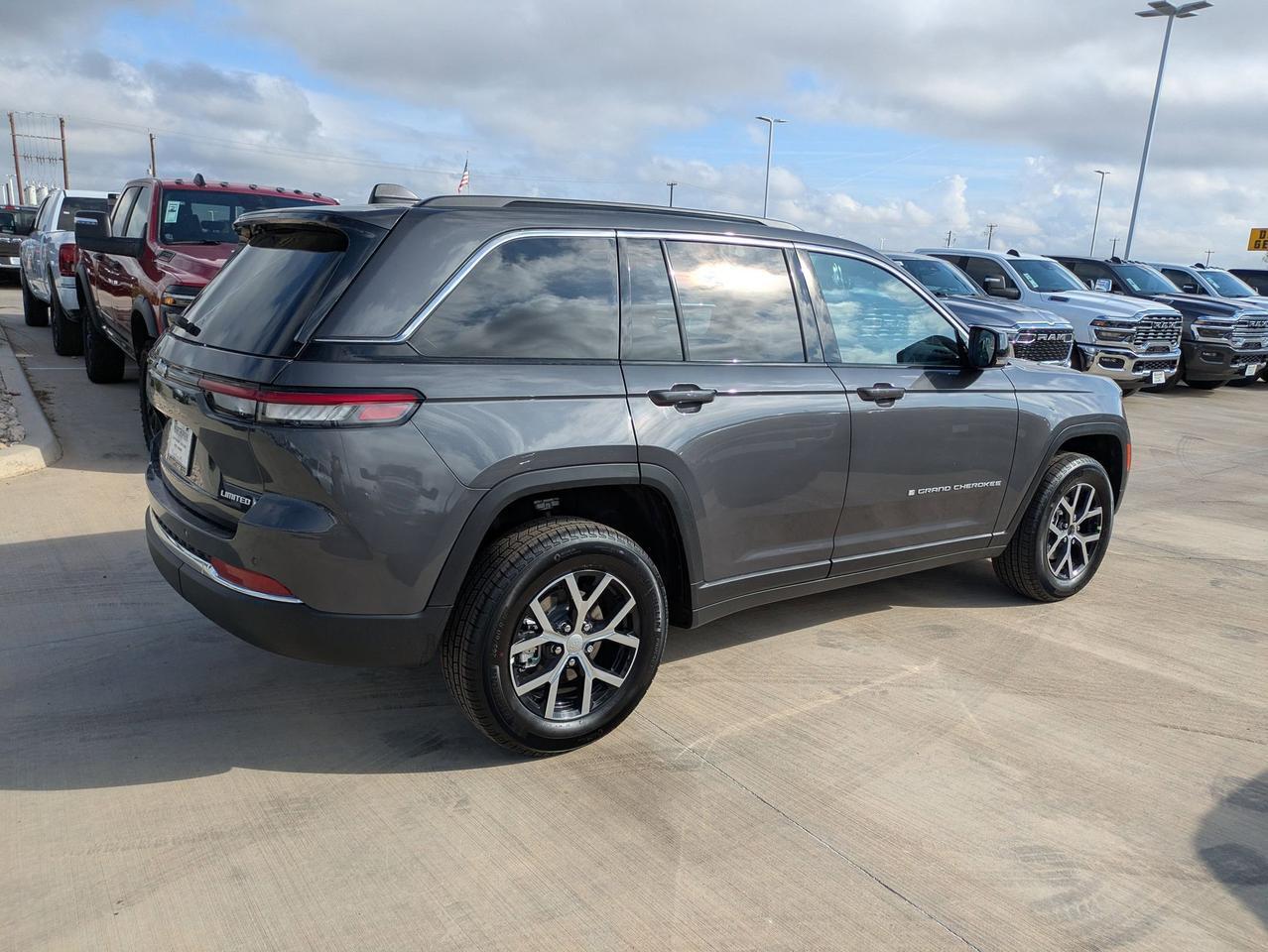 2025 Jeep Grand Cherokee Limited Castroville TX