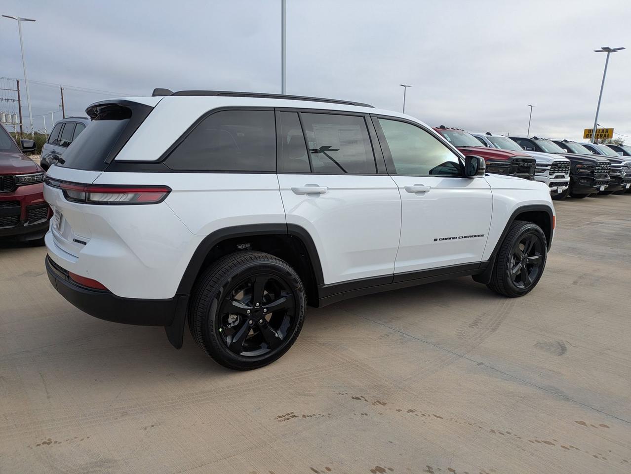 2025 Jeep Grand Cherokee Limited Castroville TX