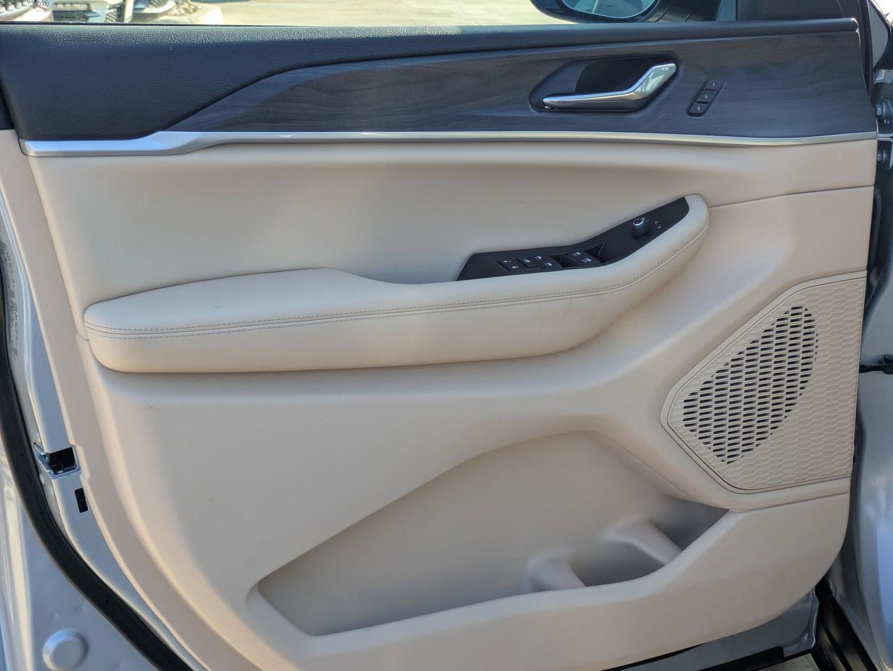 2025 Jeep Grand Cherokee Limited Castroville TX