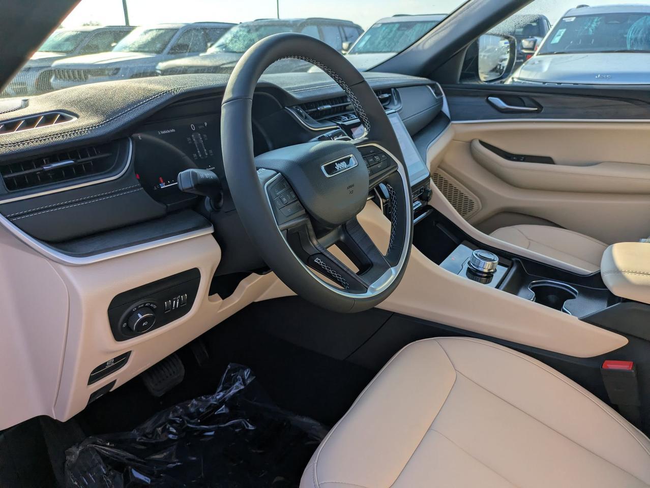 2025 Jeep Grand Cherokee Limited Castroville TX