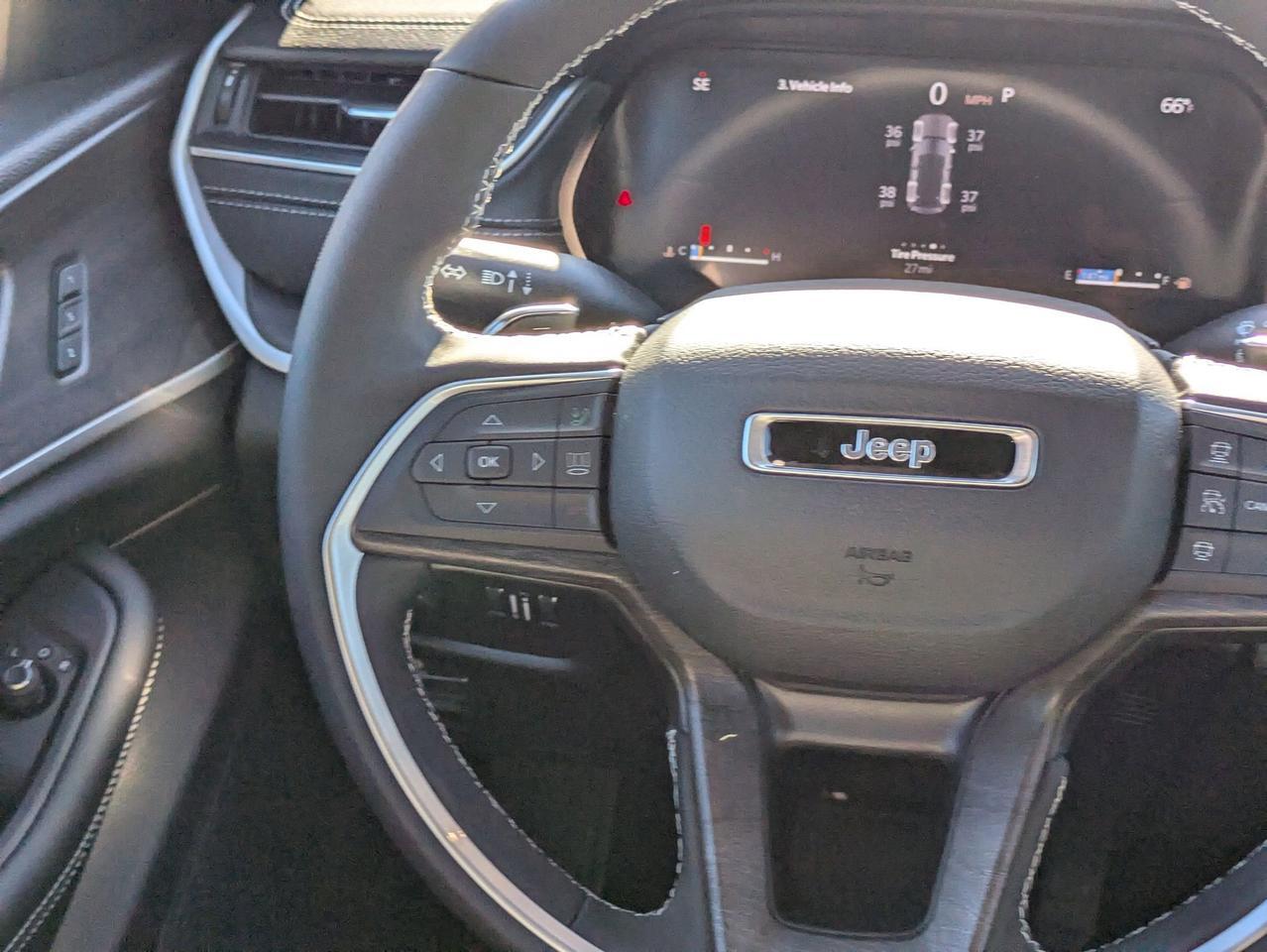 2025 Jeep Grand Cherokee Limited Castroville TX