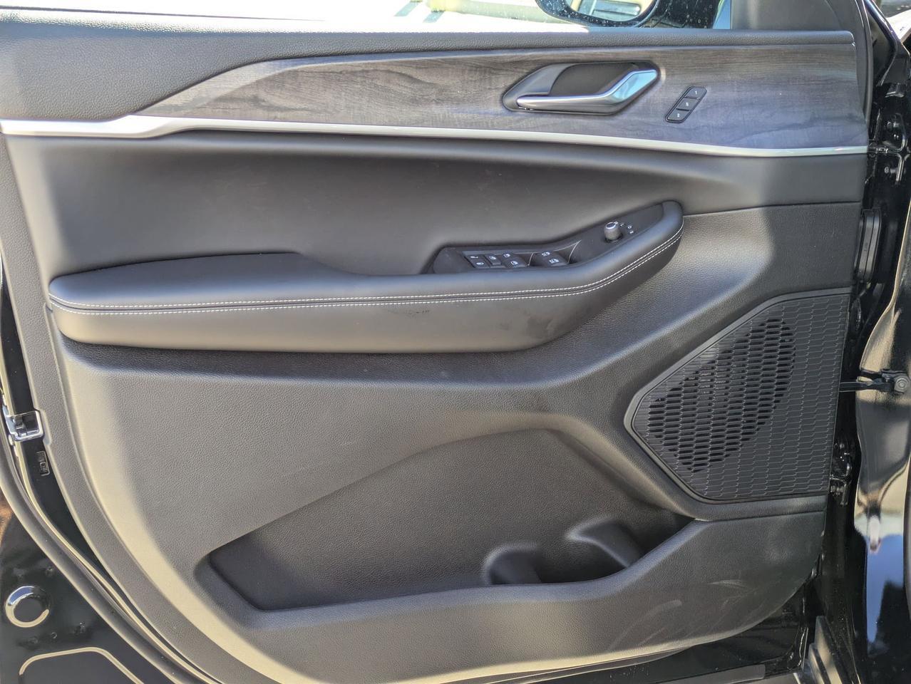 2025 Jeep Grand Cherokee Limited Castroville TX