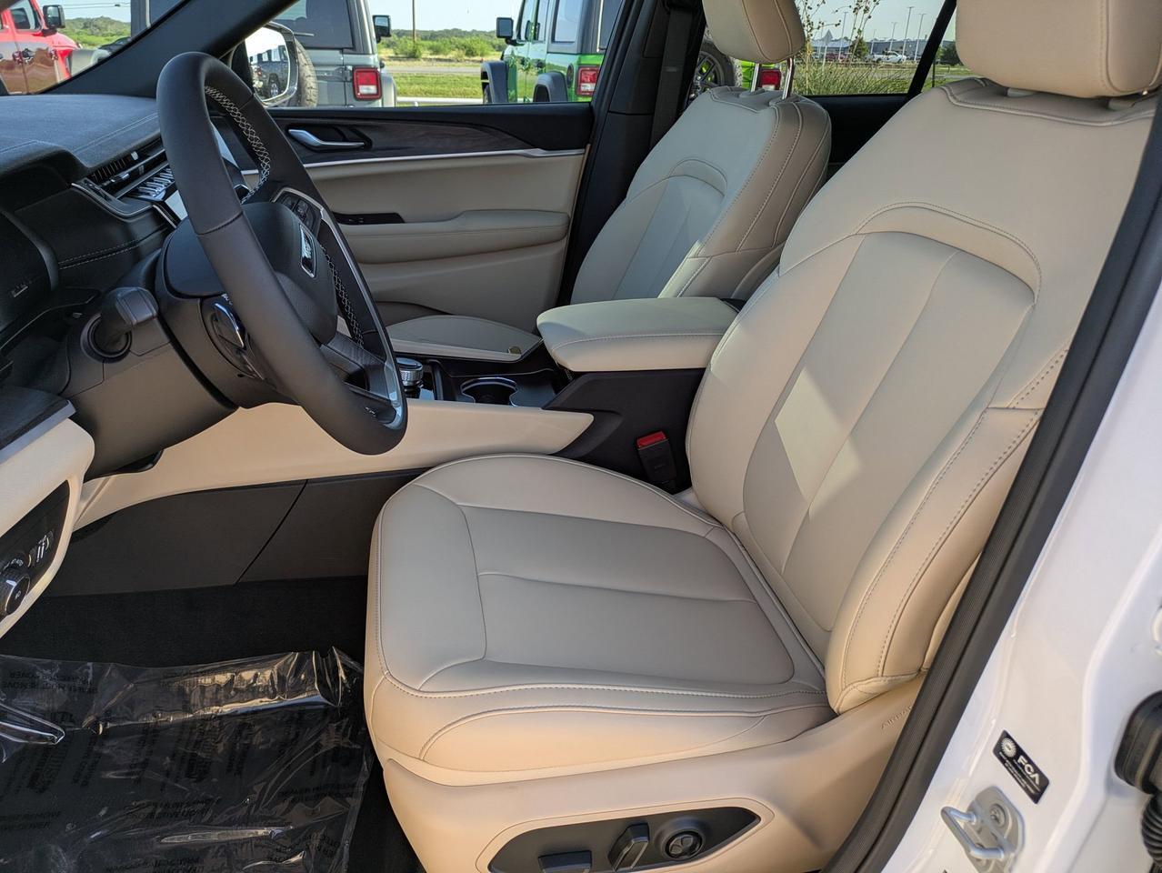 2025 Jeep Grand Cherokee Limited Castroville TX