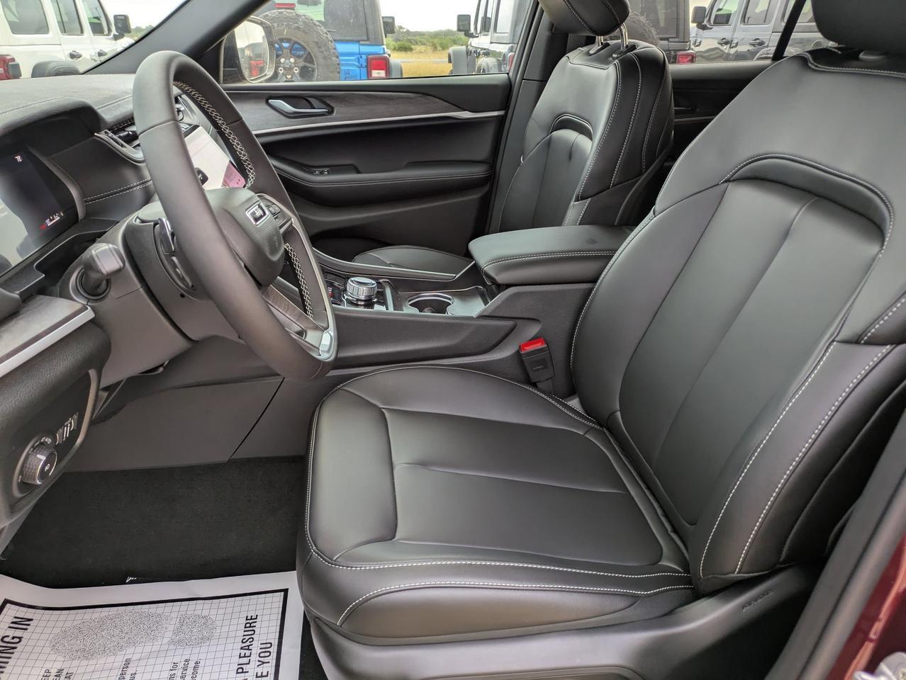 2025 Jeep Grand Cherokee Limited Castroville TX