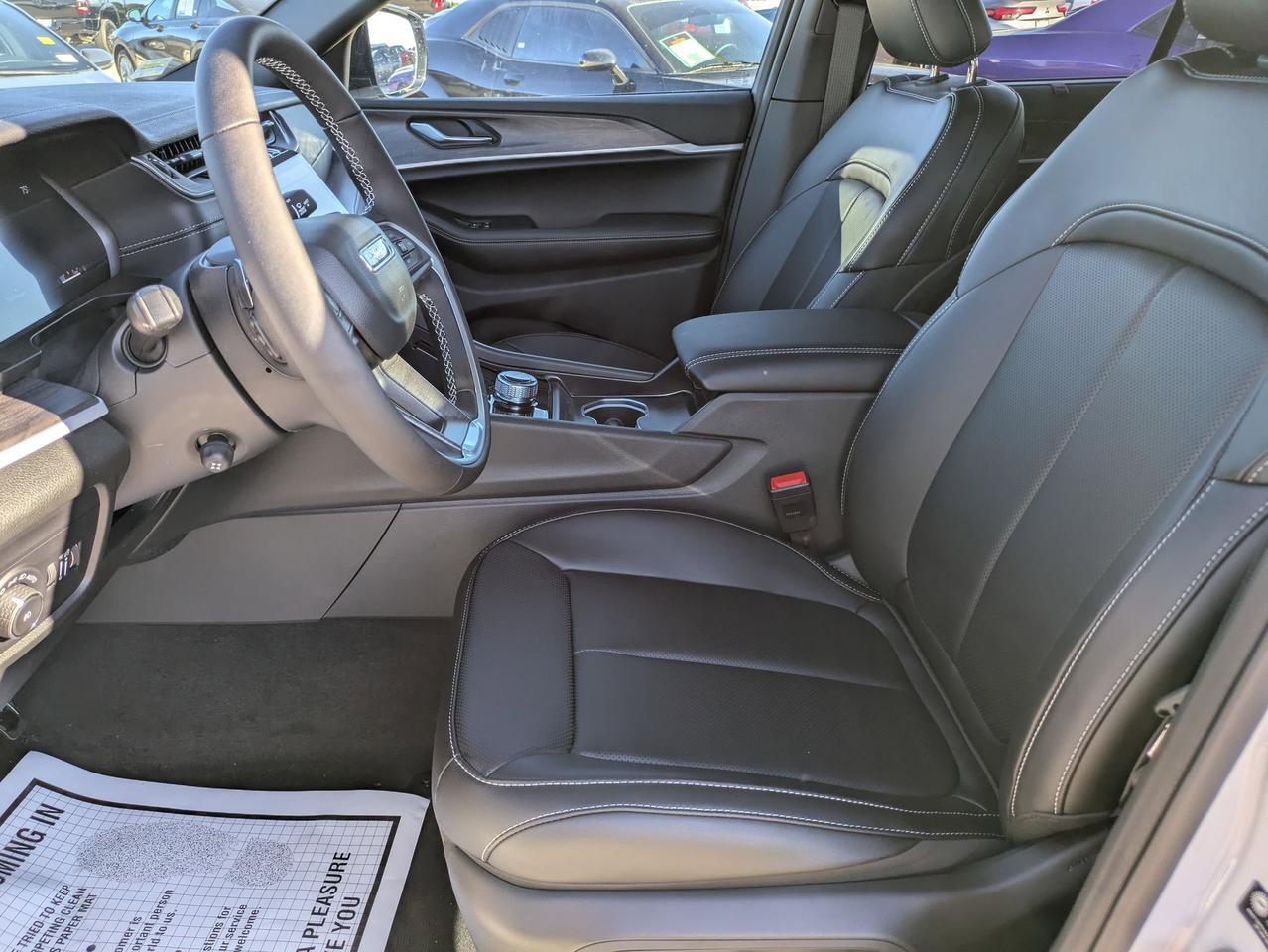 2025 Jeep Grand Cherokee Limited Castroville TX