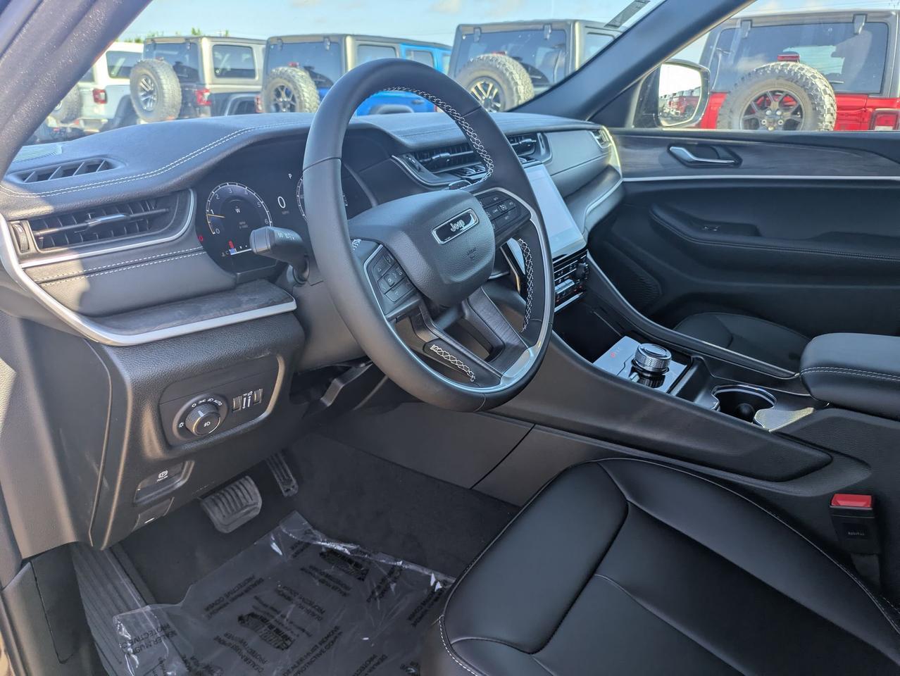 2025 Jeep Grand Cherokee Limited Castroville TX