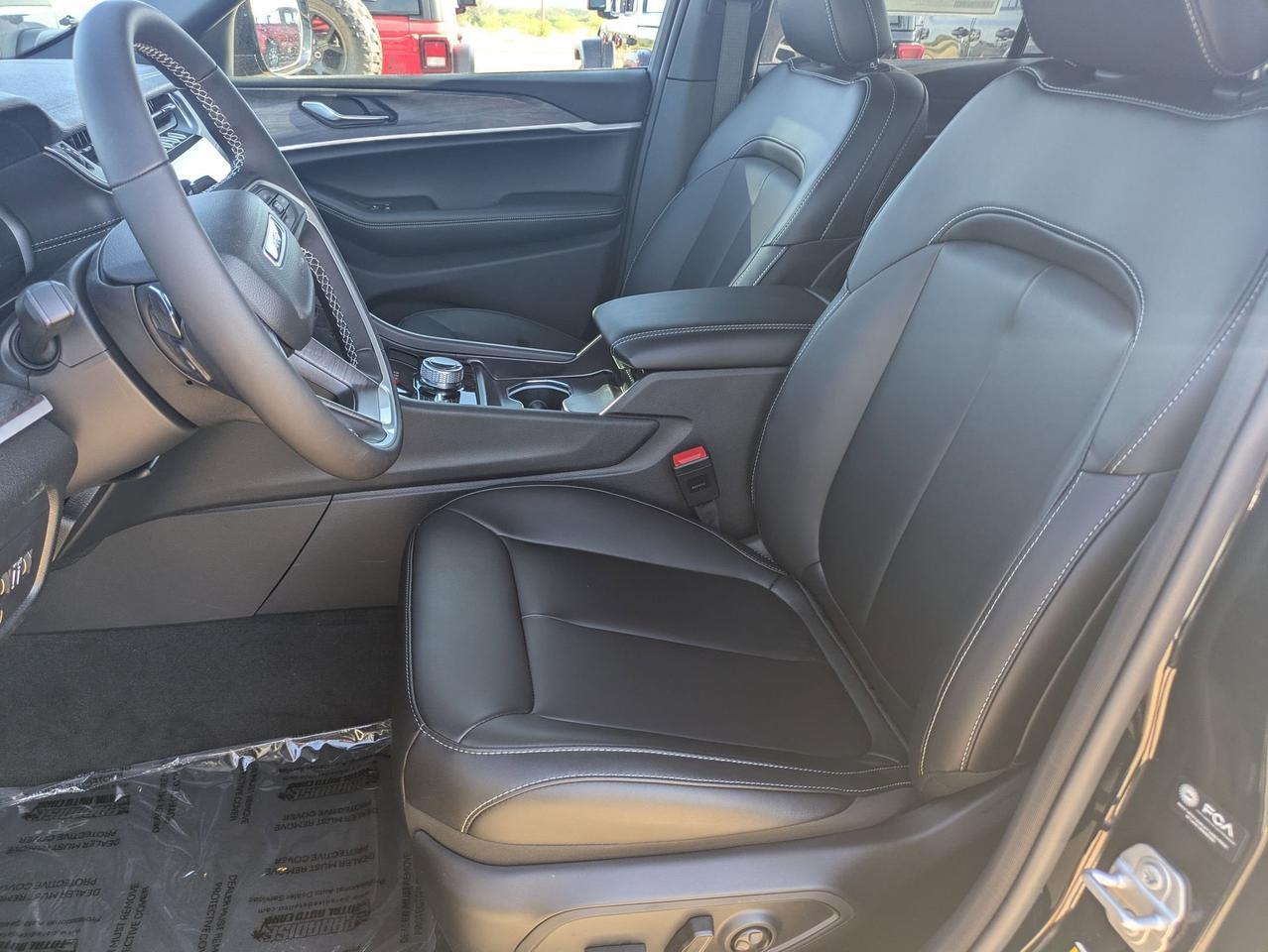 2025 Jeep Grand Cherokee Limited Castroville TX