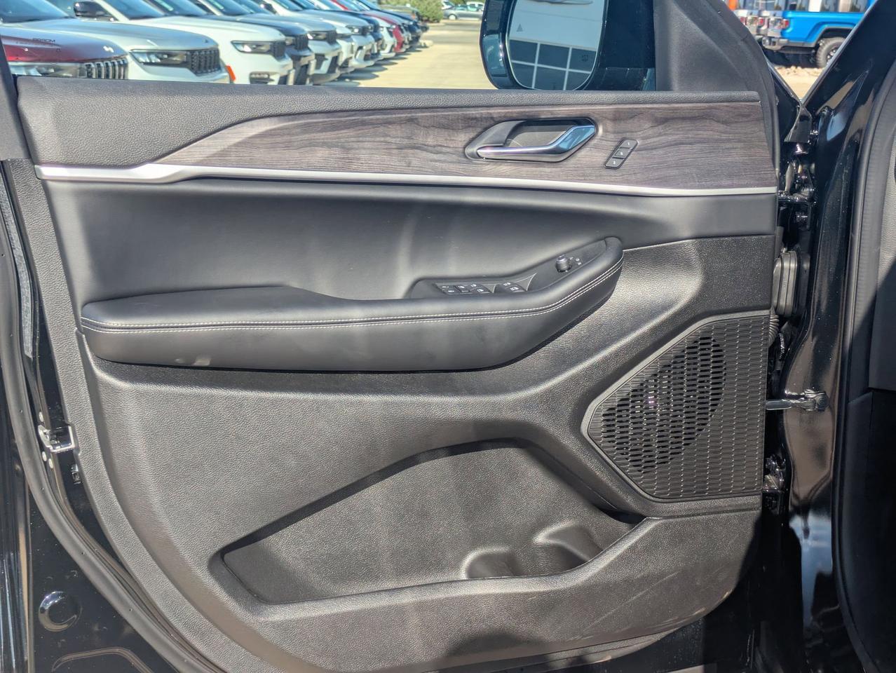 2025 Jeep Grand Cherokee Limited Castroville TX