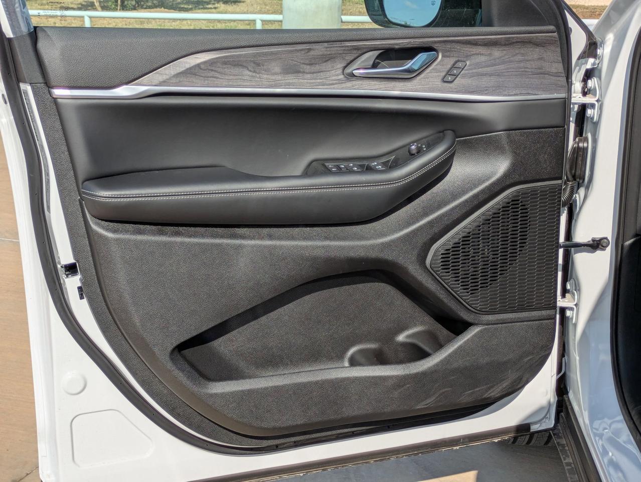 2025 Jeep Grand Cherokee Limited Castroville TX