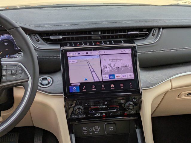 2025 Jeep Grand Cherokee Limited Castroville TX