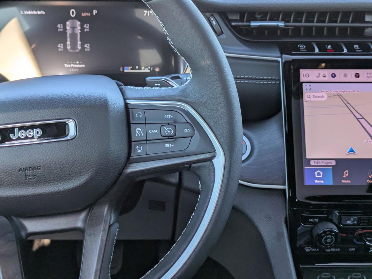 2025 Jeep Grand Cherokee Limited Castroville TX