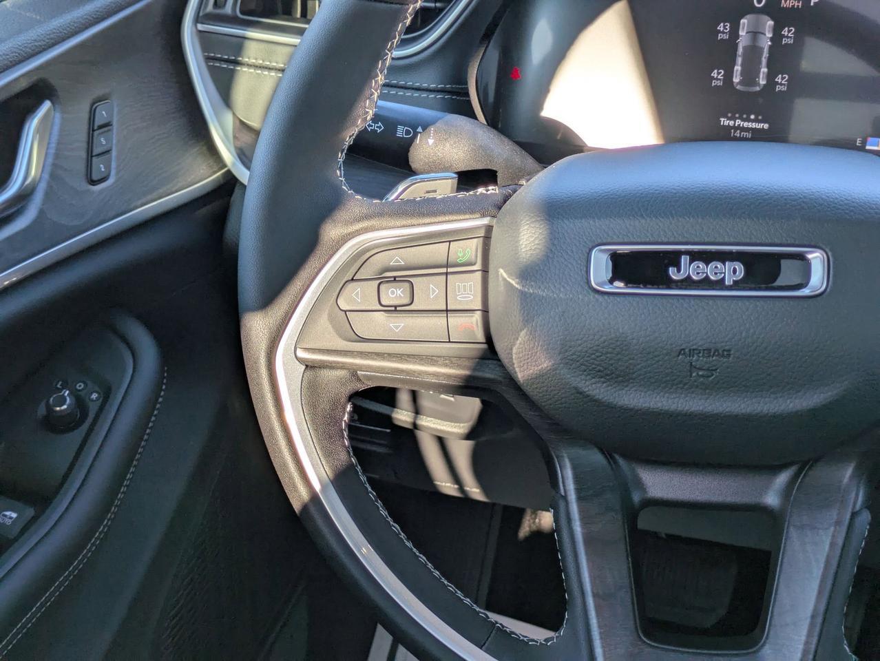 2025 Jeep Grand Cherokee Limited Castroville TX