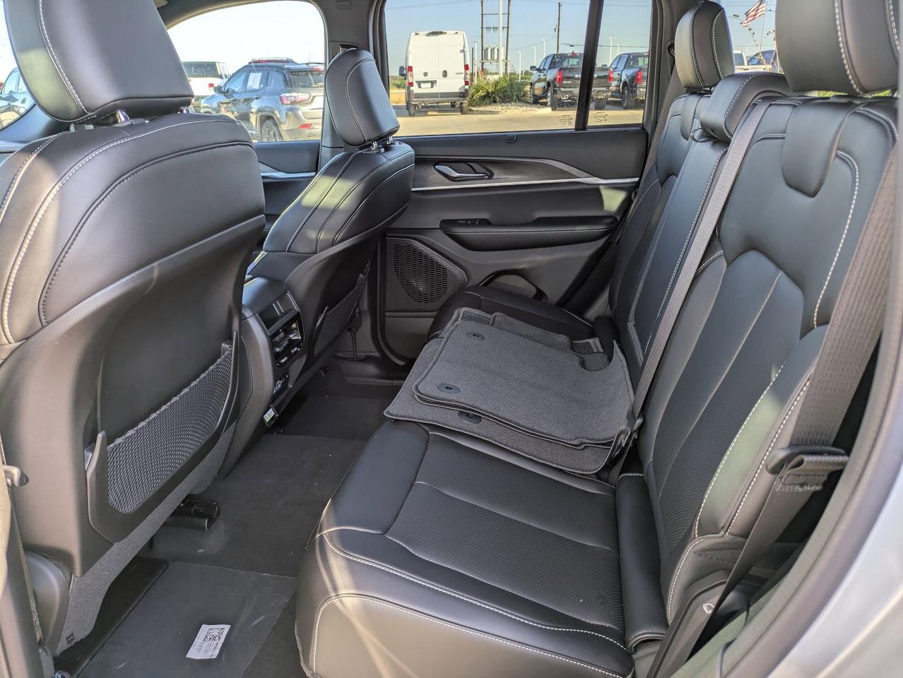 2025 Jeep Grand Cherokee Limited Castroville TX