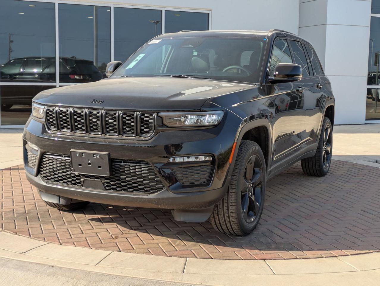2025 Jeep Grand Cherokee Limited Castroville TX
