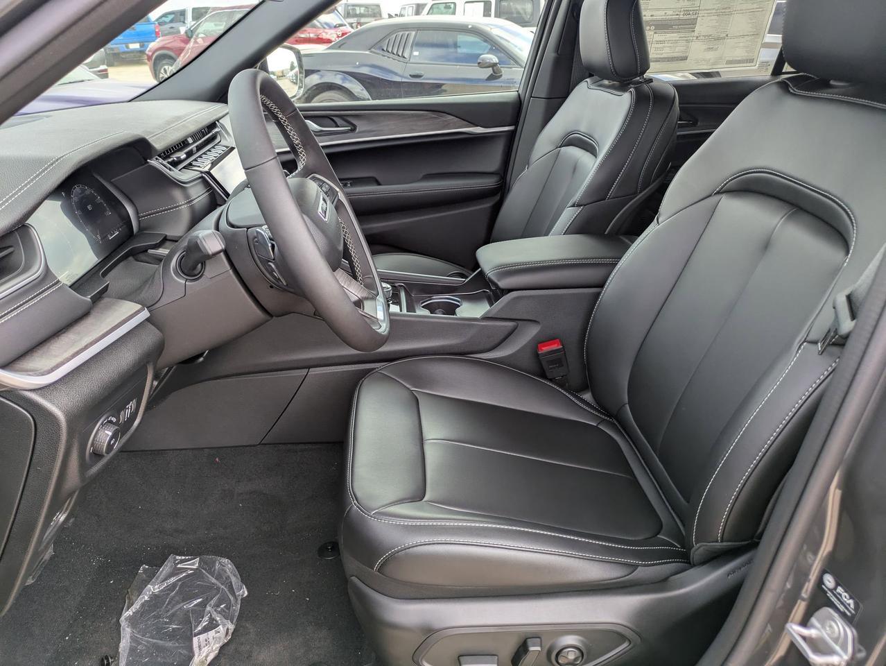 2025 Jeep Grand Cherokee Limited Castroville TX