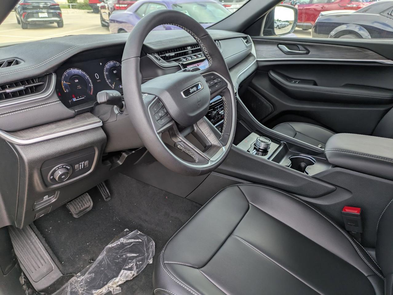 2025 Jeep Grand Cherokee Limited Castroville TX