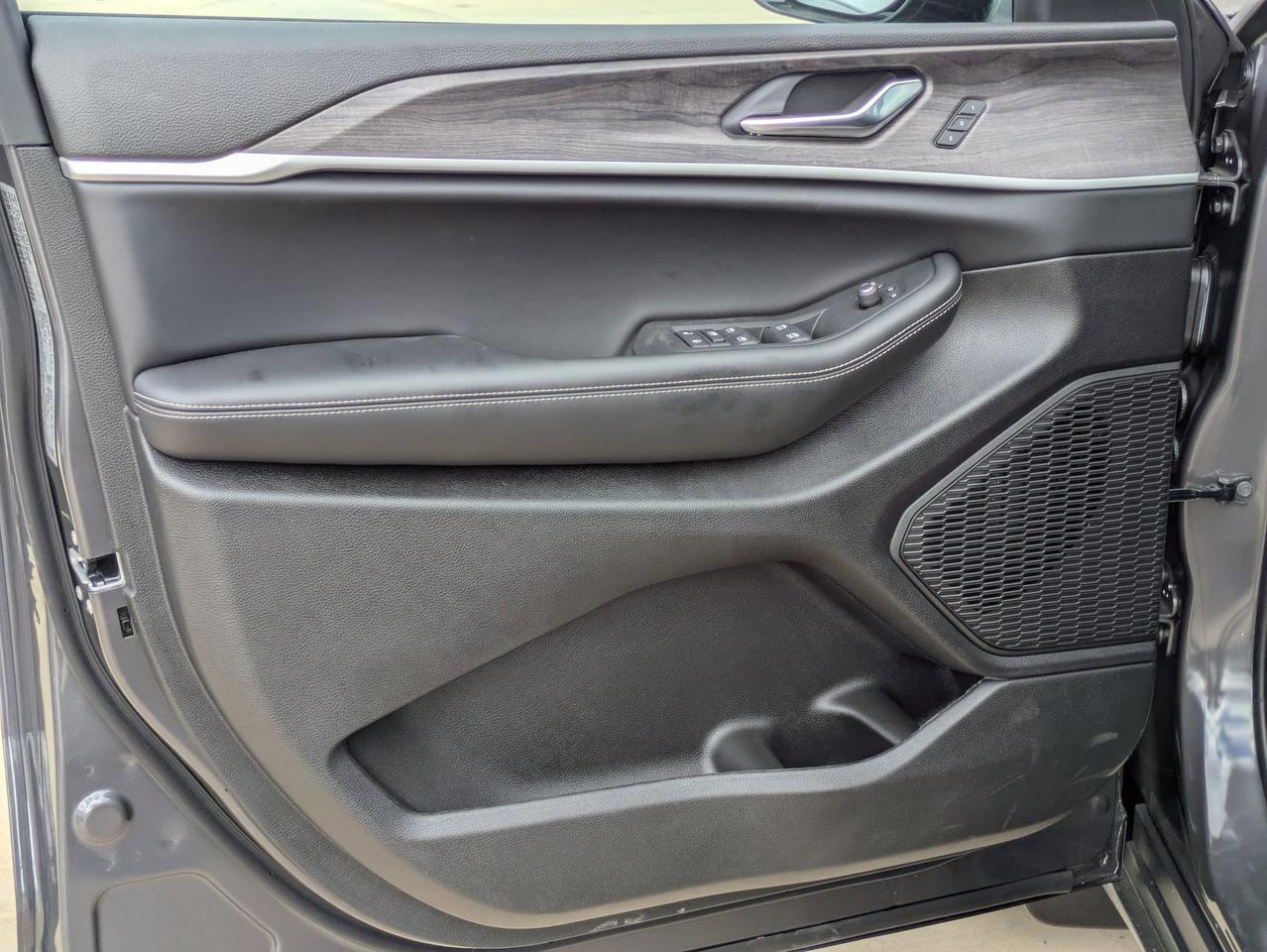 2025 Jeep Grand Cherokee Limited Castroville TX