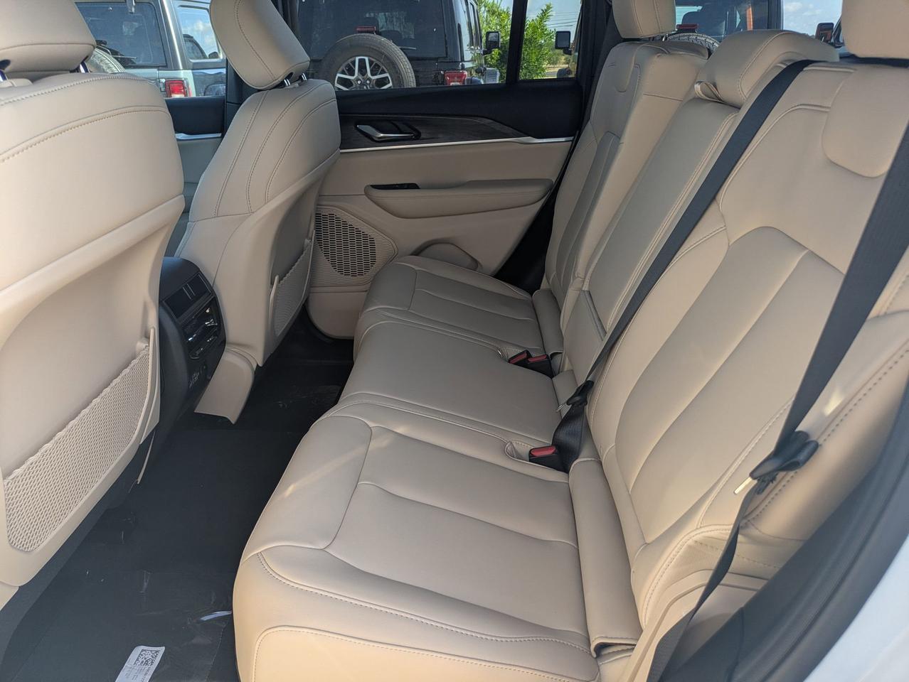2025 Jeep Grand Cherokee Limited Castroville TX