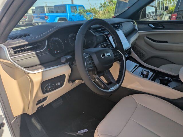 2025 Jeep Grand Cherokee Limited Castroville TX
