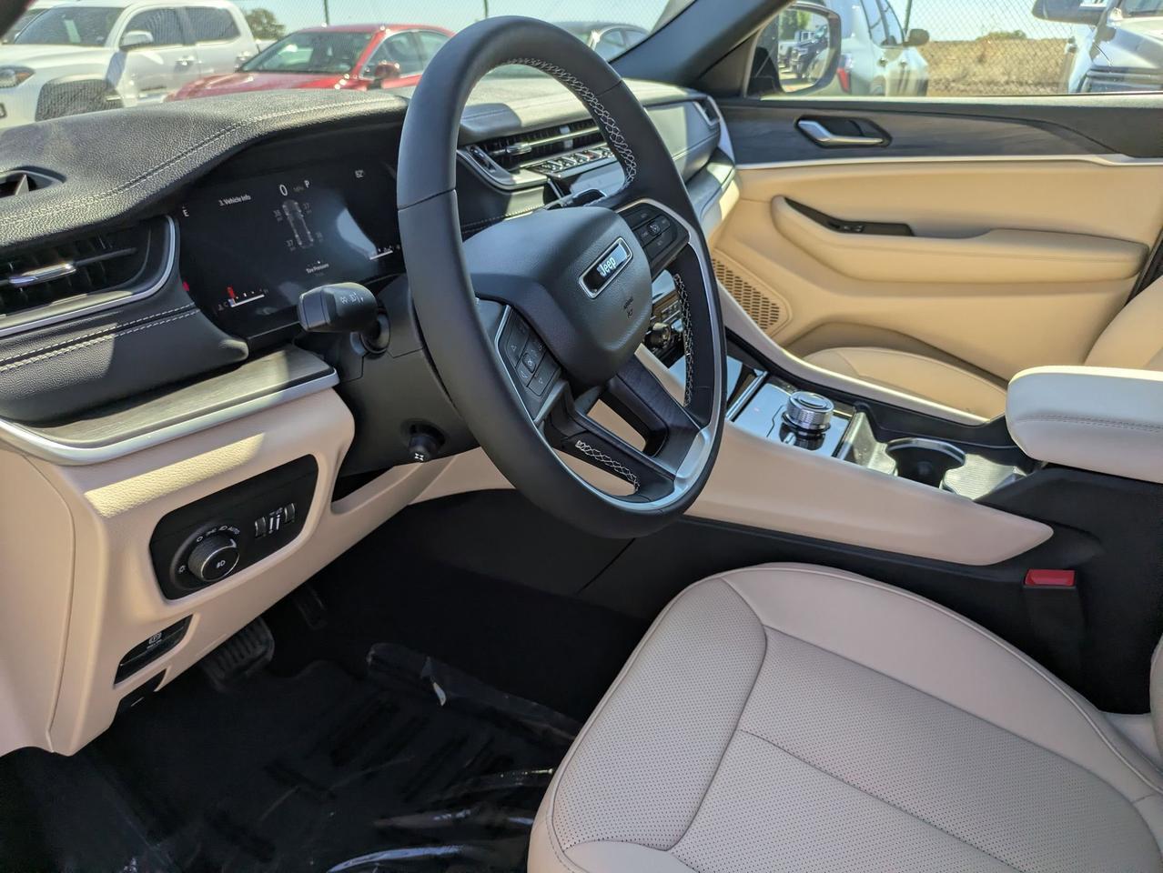 2025 Jeep Grand Cherokee Limited Castroville TX