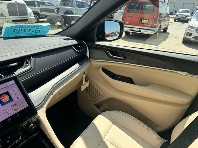 2025 Jeep Grand Cherokee Limited Watertown SD