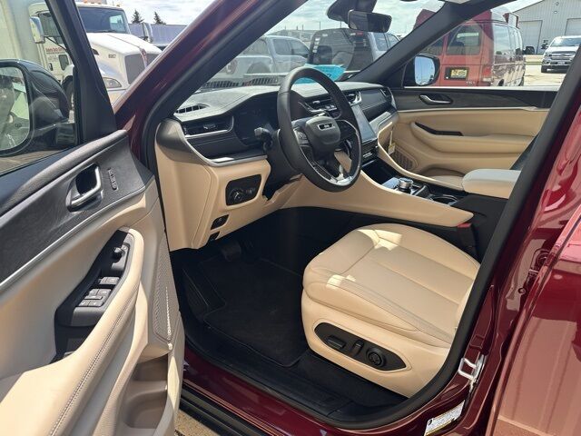 2025 Jeep Grand Cherokee Limited Watertown SD