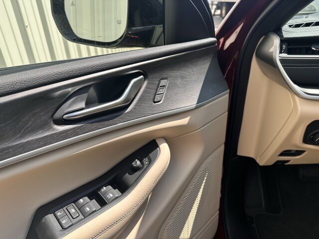 2025 Jeep Grand Cherokee Limited Watertown SD