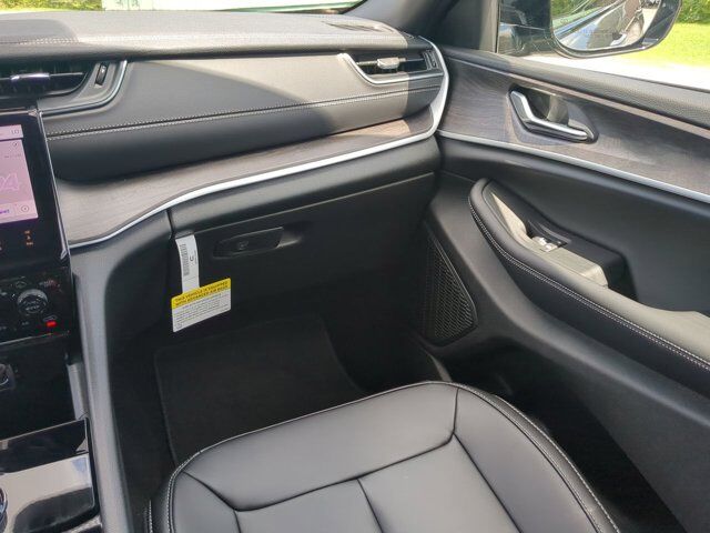 2025 Jeep Grand Cherokee Limited Winder GA