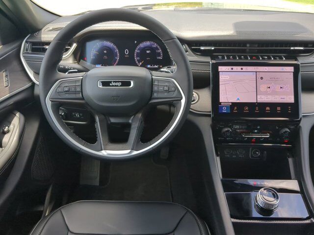 2025 Jeep Grand Cherokee Limited Winder GA