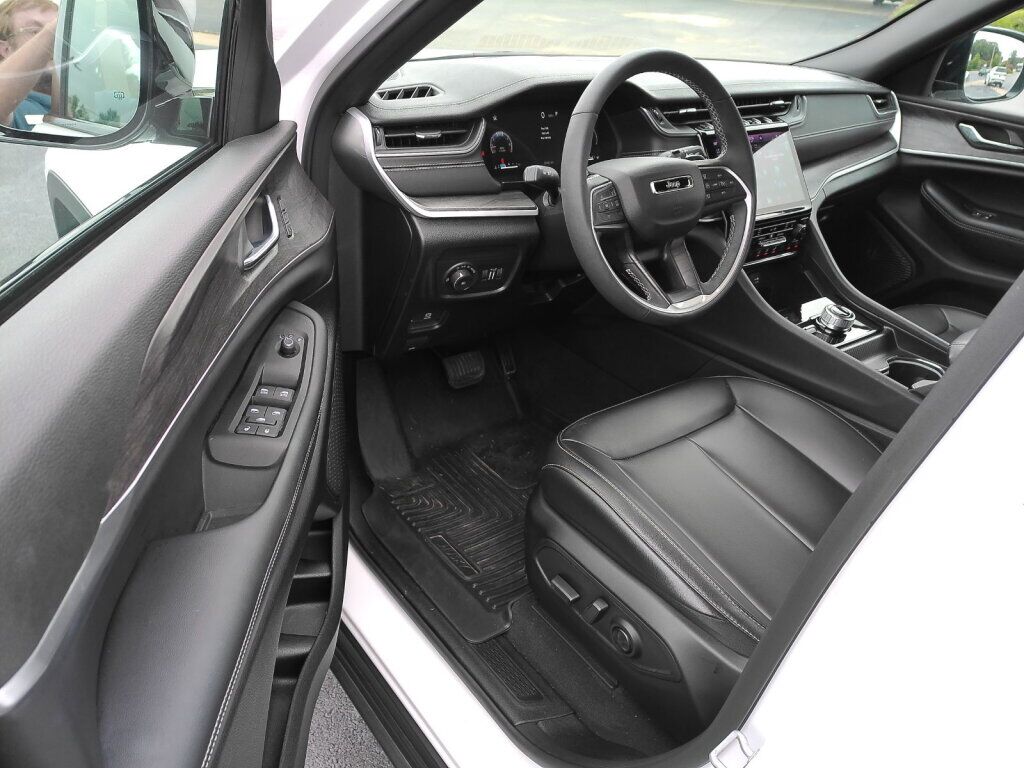 2025 Jeep Grand Cherokee Limited Richmond VA