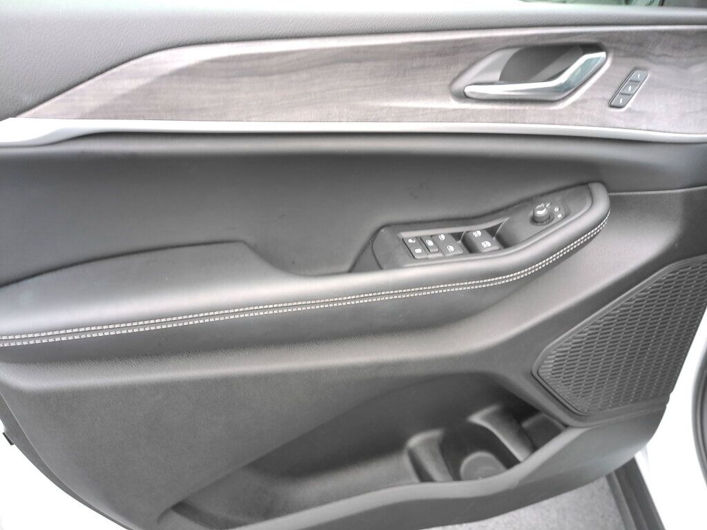 2025 Jeep Grand Cherokee Limited Richmond VA