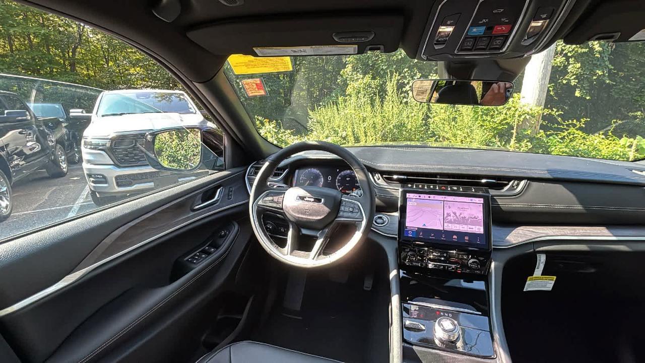 2025 Jeep Grand Cherokee Limited Hudson MA