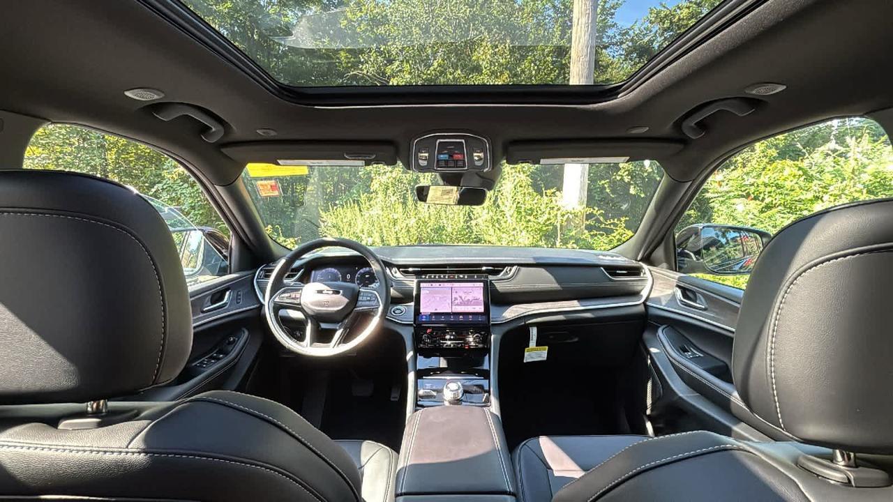 2025 Jeep Grand Cherokee Limited Hudson MA