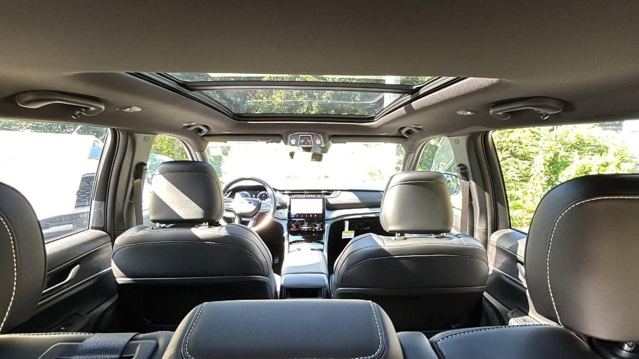 2025 Jeep Grand Cherokee Limited Hudson MA