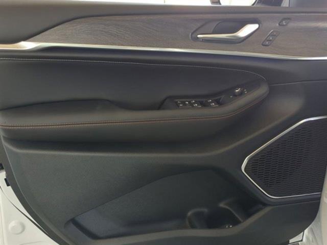 2025 Jeep Grand Cherokee Overland Santa Rosa CA